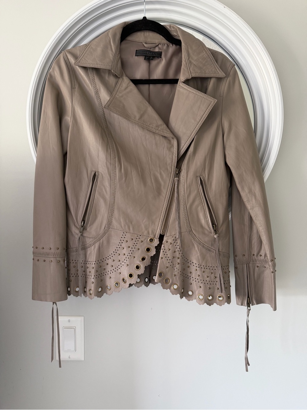 São Paulo Taupe Genuine Leather Moto Jacket Studded Laser Cut Hem Size S 4